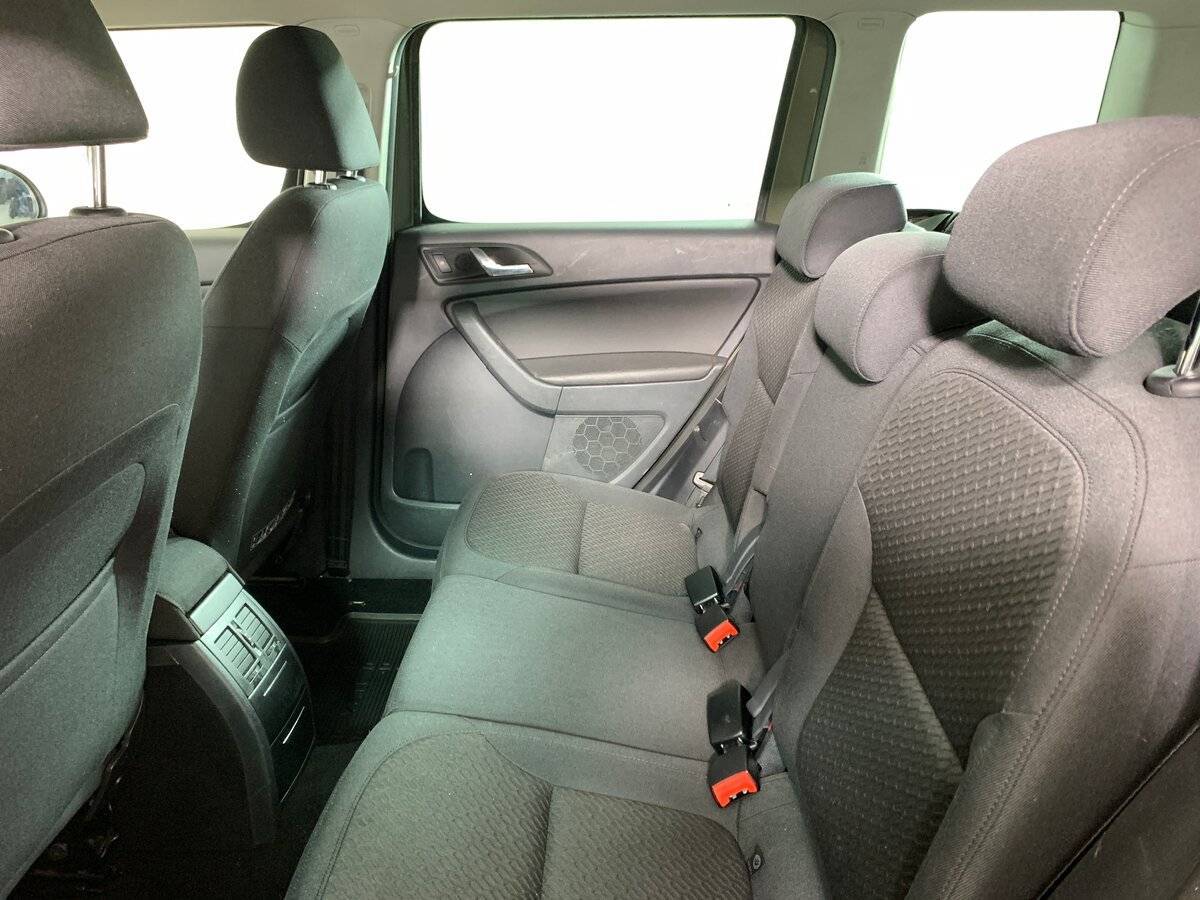 Купить Skoda Yeti с пробегом. Фото: #17