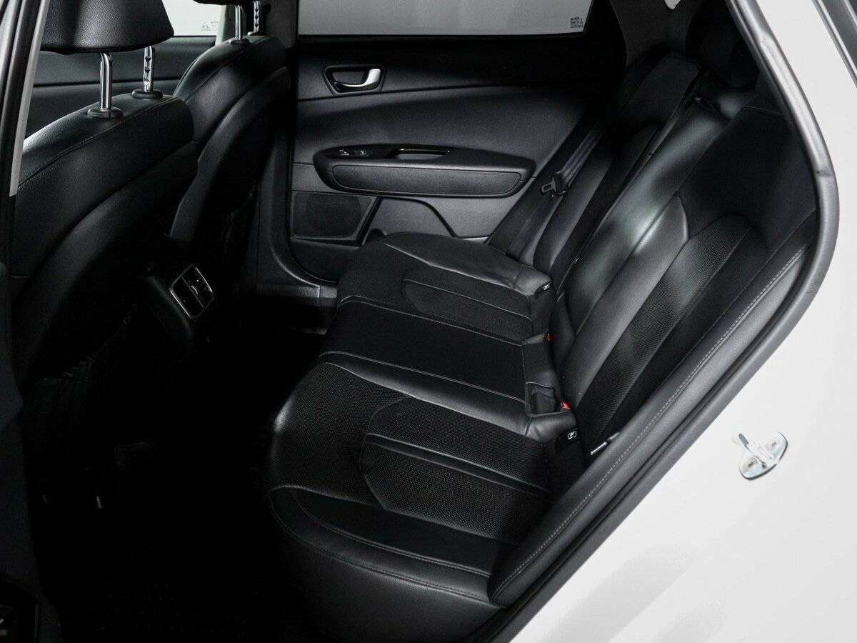 Купить Kia Optima с пробегом. Фото: #9
