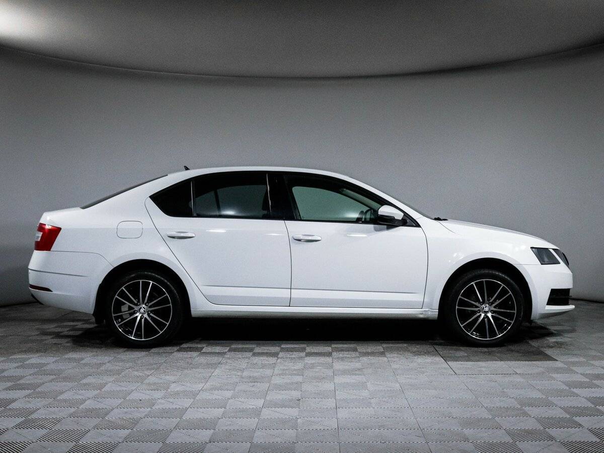 Купить Skoda Octavia с пробегом. Фото: #3