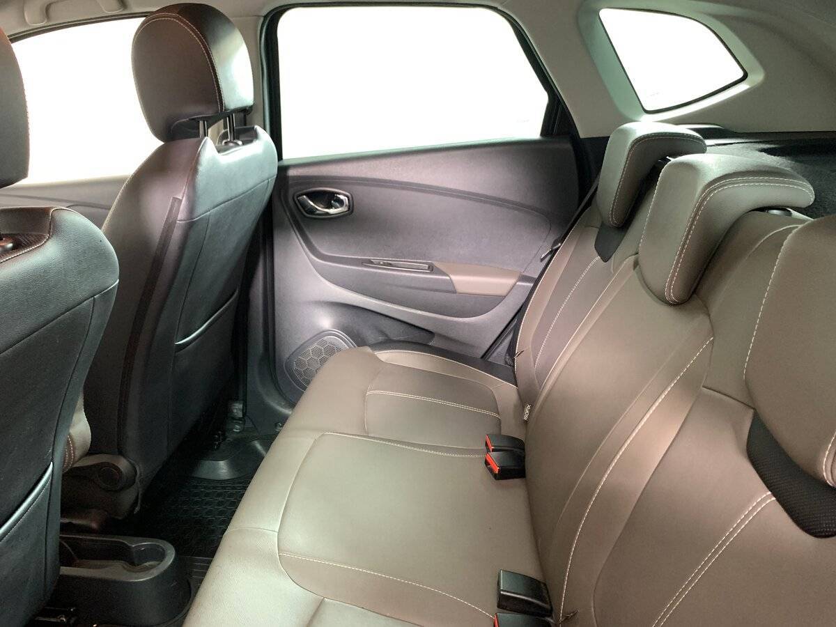 Купить Renault Kaptur с пробегом. Фото: #17