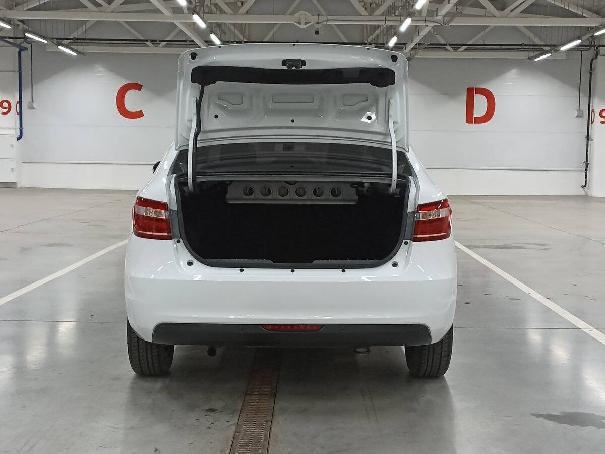 Купить Lada (ВАЗ) Vesta с пробегом. Фото: #9