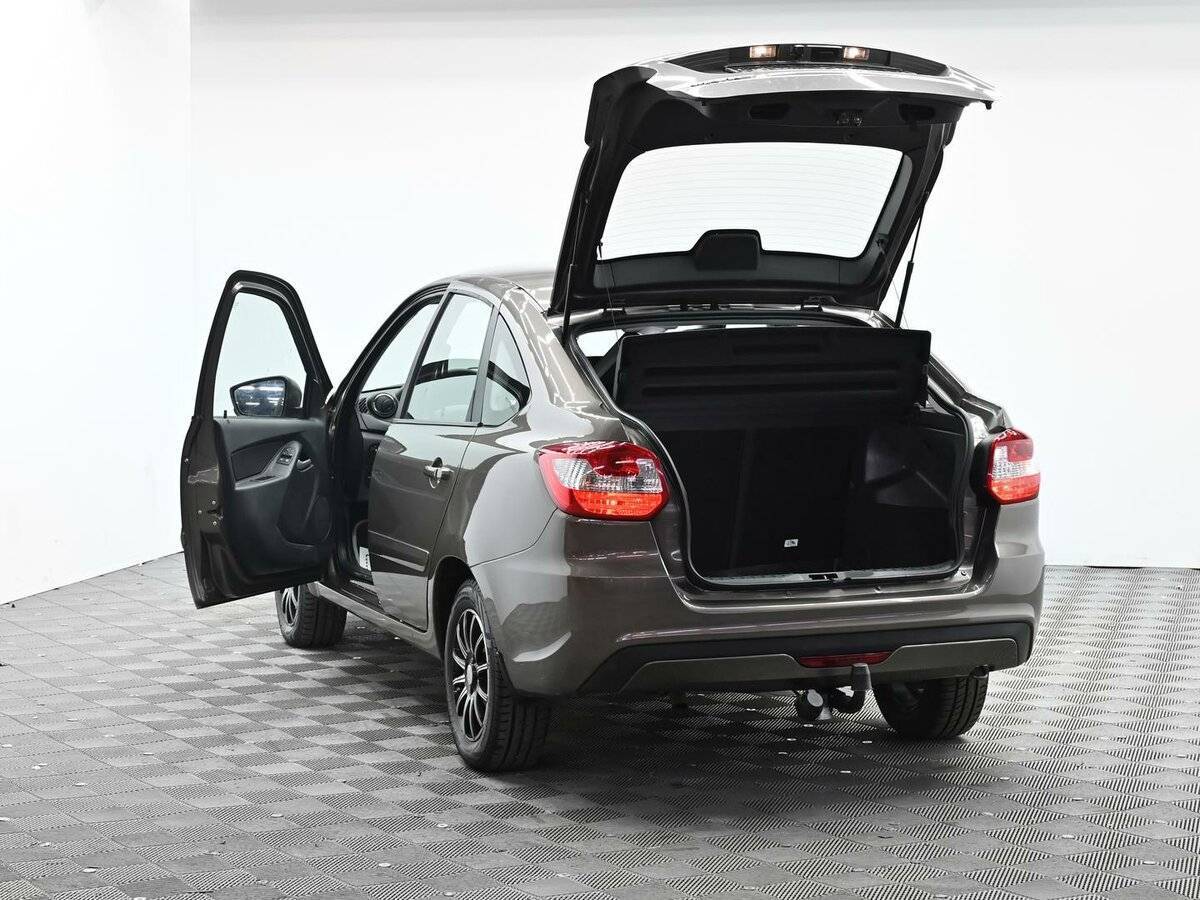 Купить Lada (ВАЗ) Granta с пробегом. Фото: #4