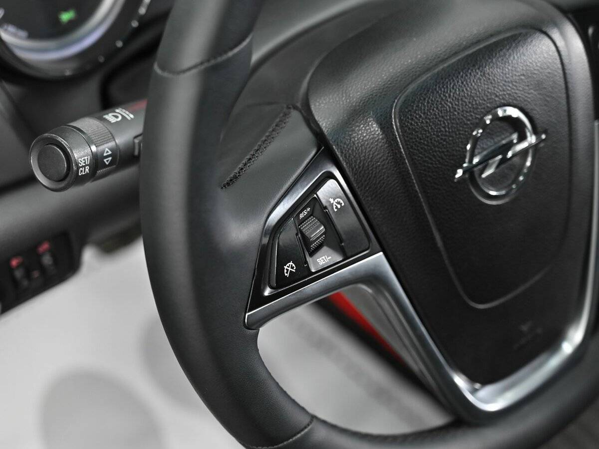 Купить Opel Astra с пробегом. Фото: #8