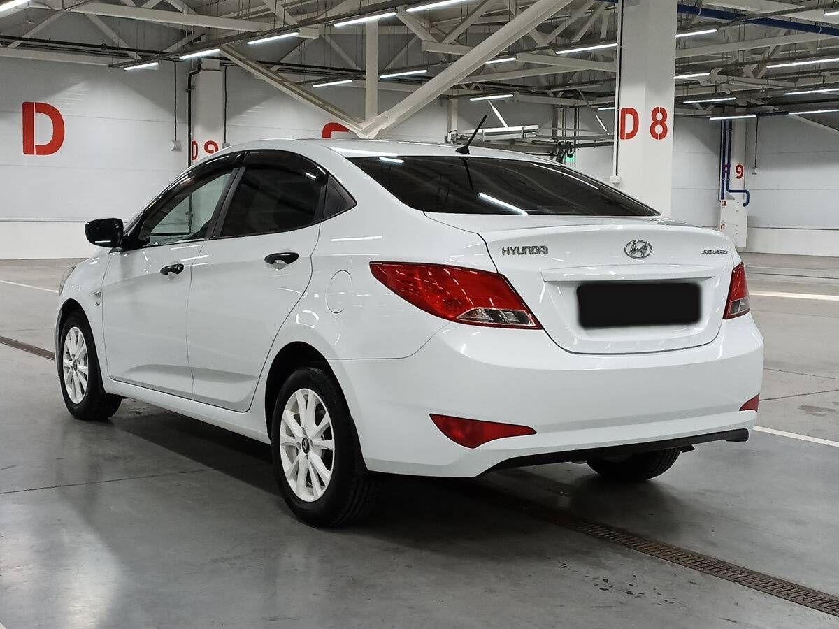 Купить Hyundai Solaris с пробегом. Фото: #6