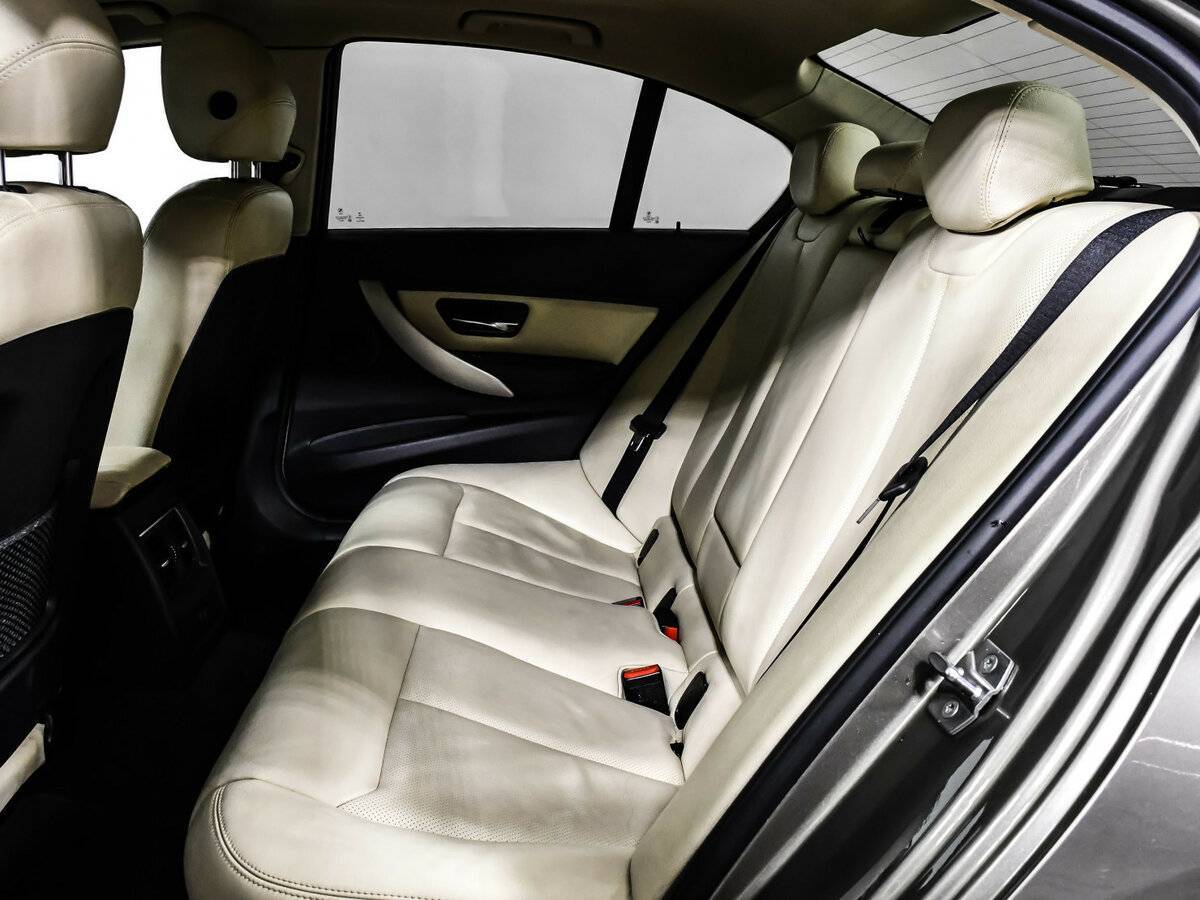 Купить BMW 3 серии с пробегом. Фото: #12