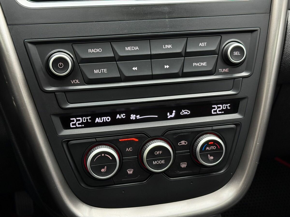 Купить FAW Besturn X80 с пробегом. Фото: #13