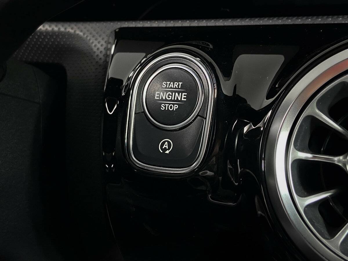 Купить Mercedes-Benz CLA с пробегом. Фото: #13