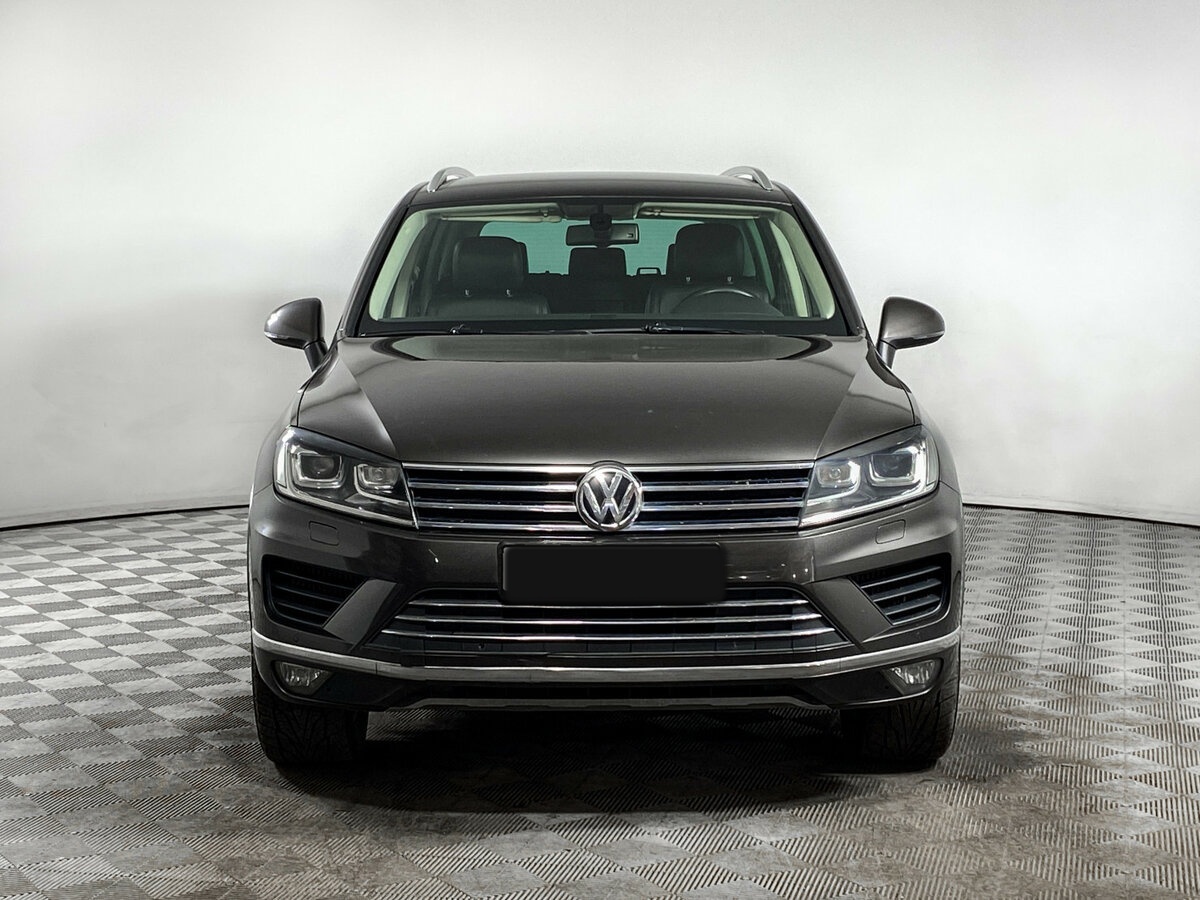 Купить Volkswagen Touareg с пробегом. Фото: #1