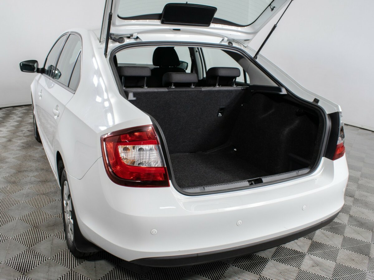 Купить Skoda Rapid с пробегом. Фото: #12