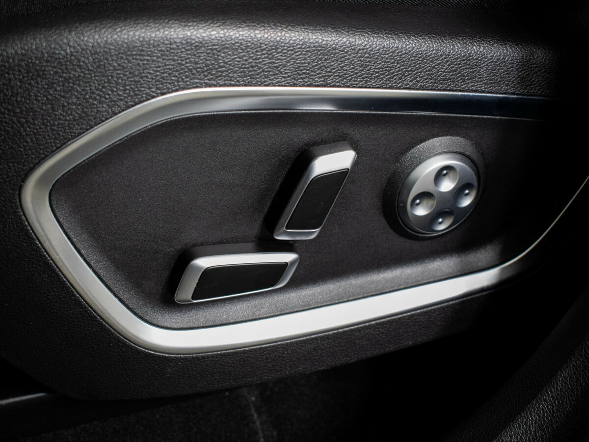 Купить Geely Tugella с пробегом. Фото: #18