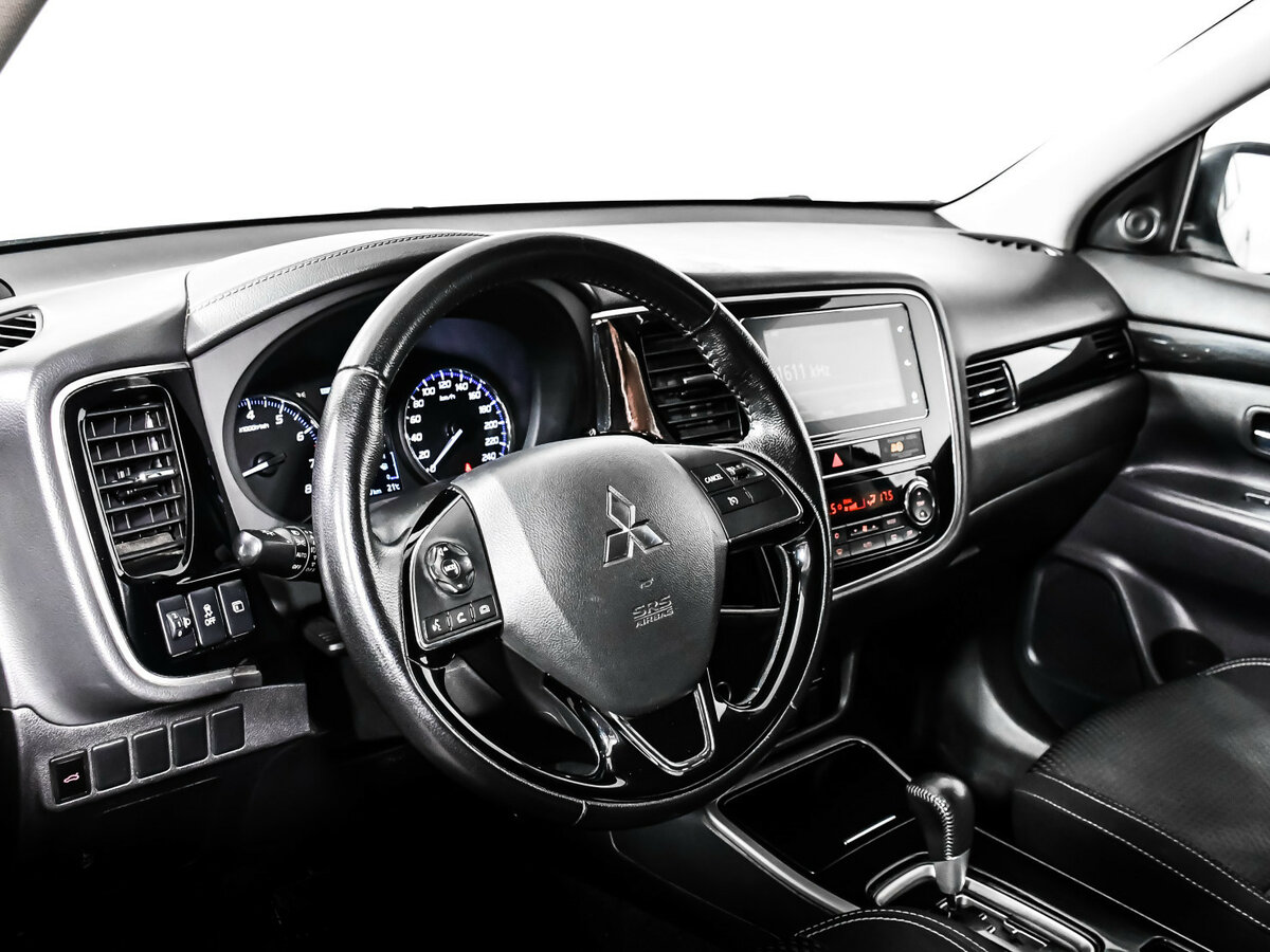 Купить Mitsubishi Outlander с пробегом. Фото: #9