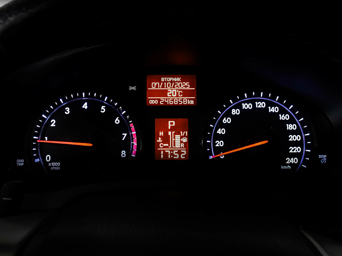 Купить Toyota Avensis с пробегом. Фото: #7