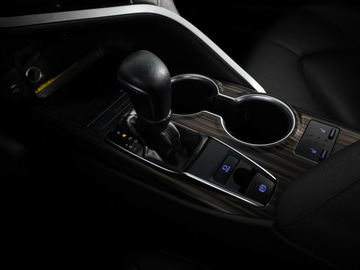 Купить Toyota Camry с пробегом. Фото: #12