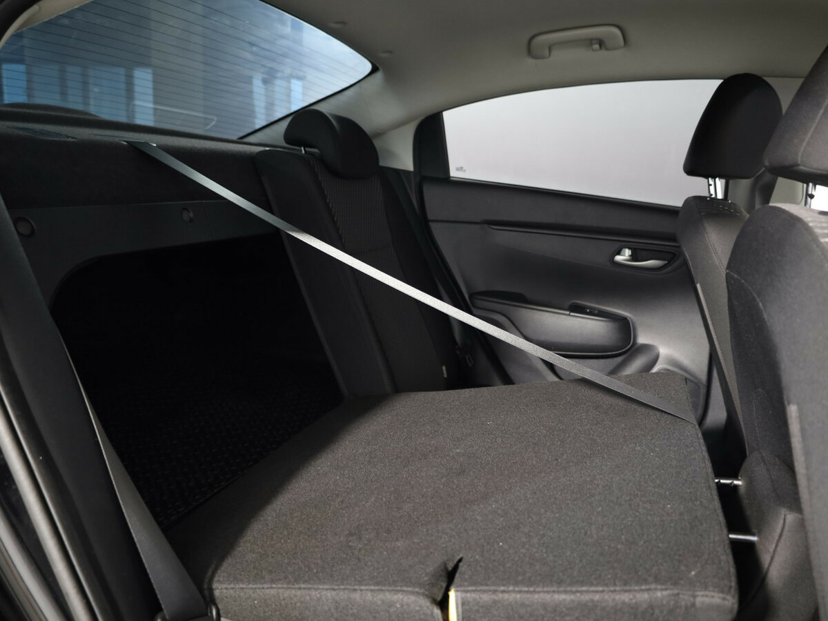 Купить Kia Rio с пробегом. Фото: #13