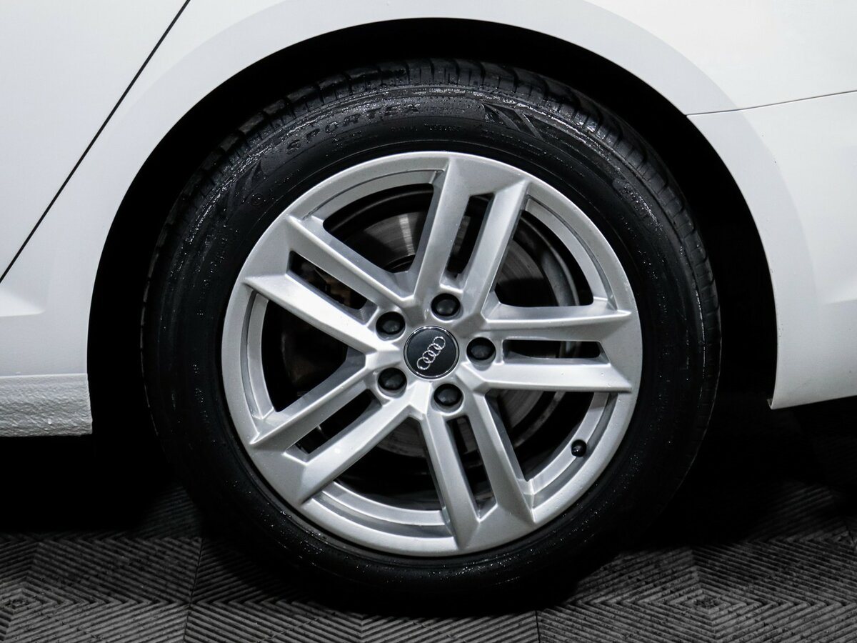 Купить Audi A4 с пробегом. Фото: #14