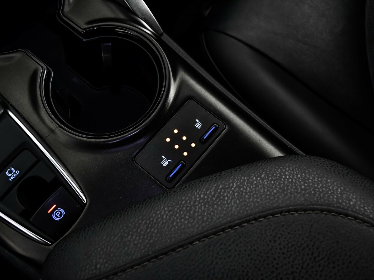 Купить Toyota Camry с пробегом. Фото: #15