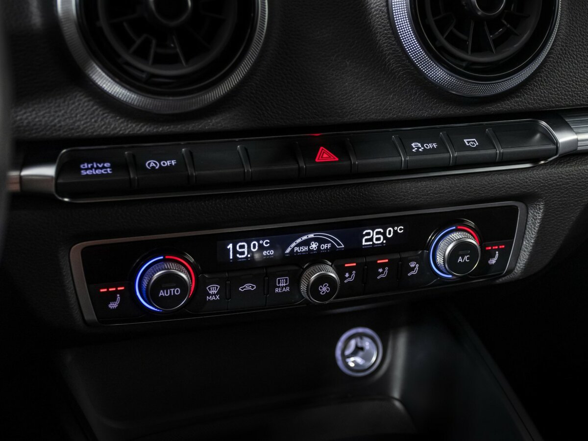 Купить Audi A3 с пробегом. Фото: #13