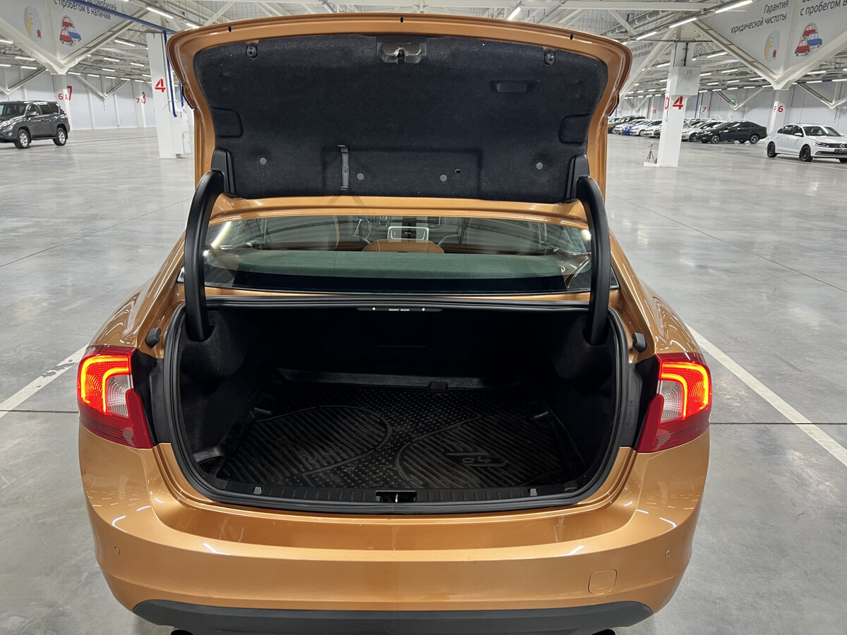 Купить Volvo S60 с пробегом. Фото: #9