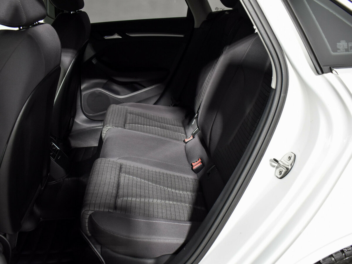 Купить Audi A3 с пробегом. Фото: #8