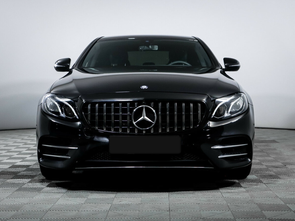 Купить Mercedes-Benz E-Класс с пробегом. Фото: #1