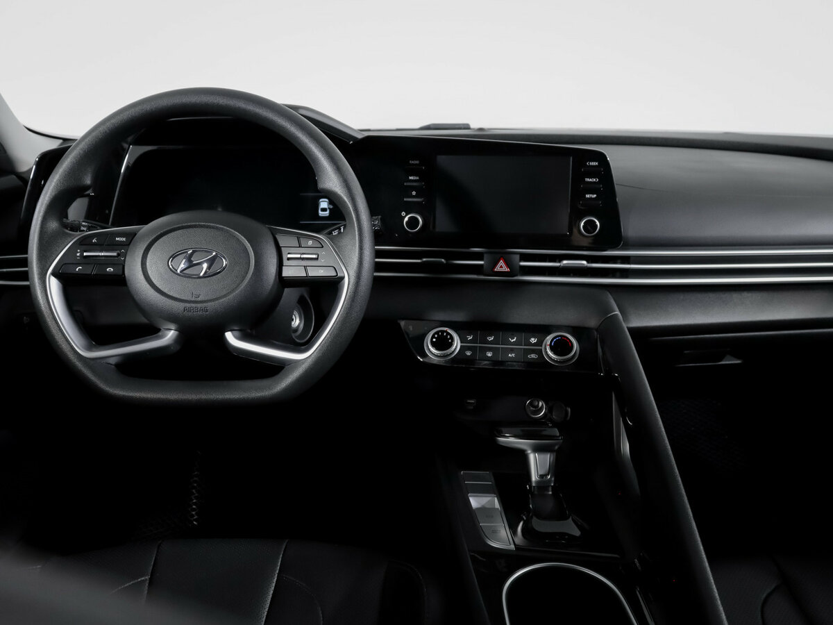Купить Hyundai Elantra с пробегом. Фото: #11