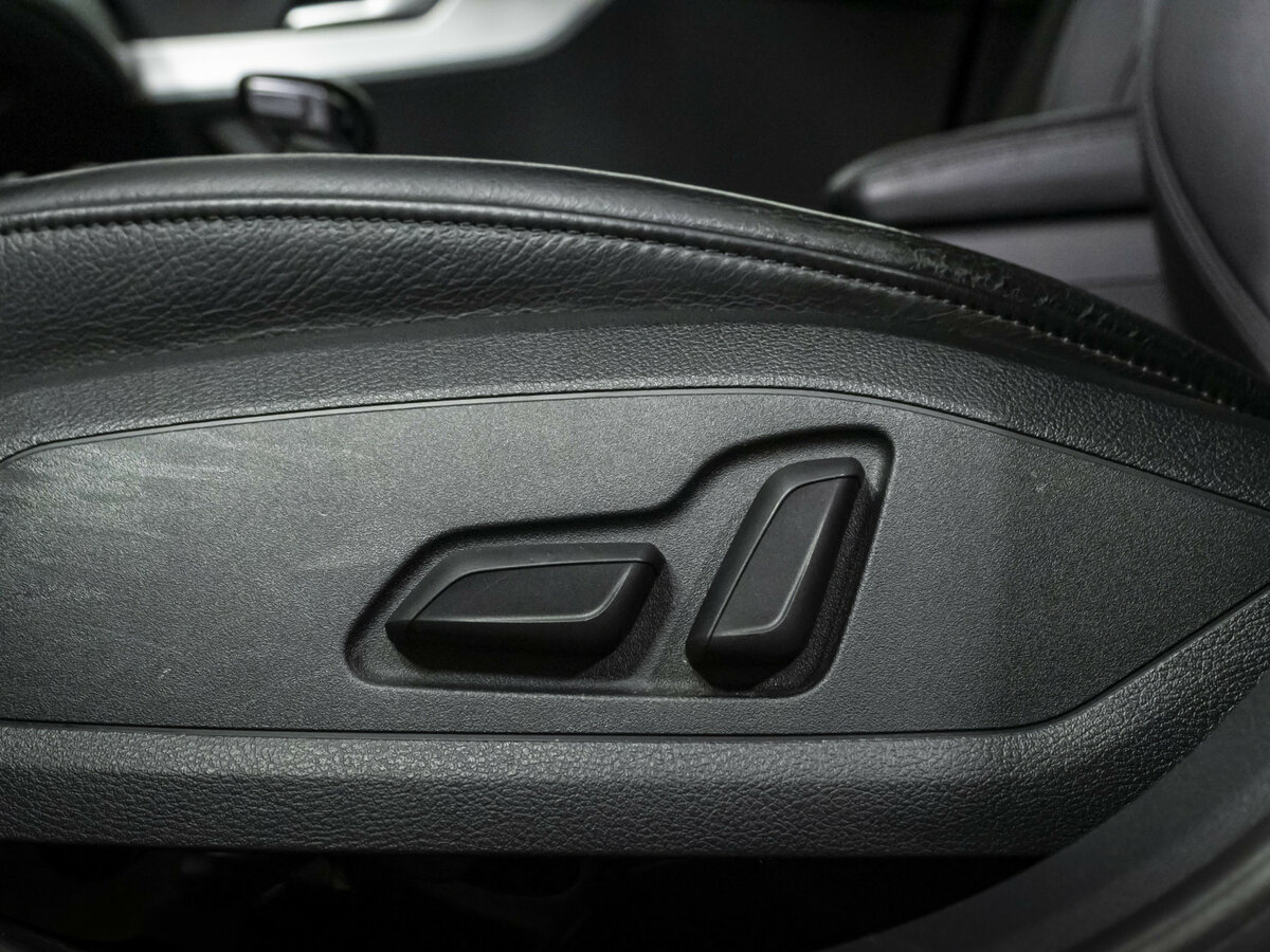 Купить Audi A4 с пробегом. Фото: #17