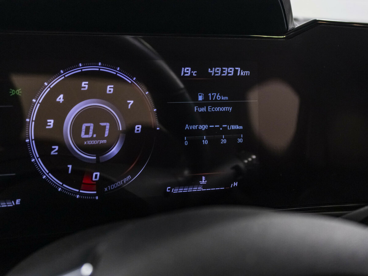 Купить Hyundai Elantra с пробегом. Фото: #10