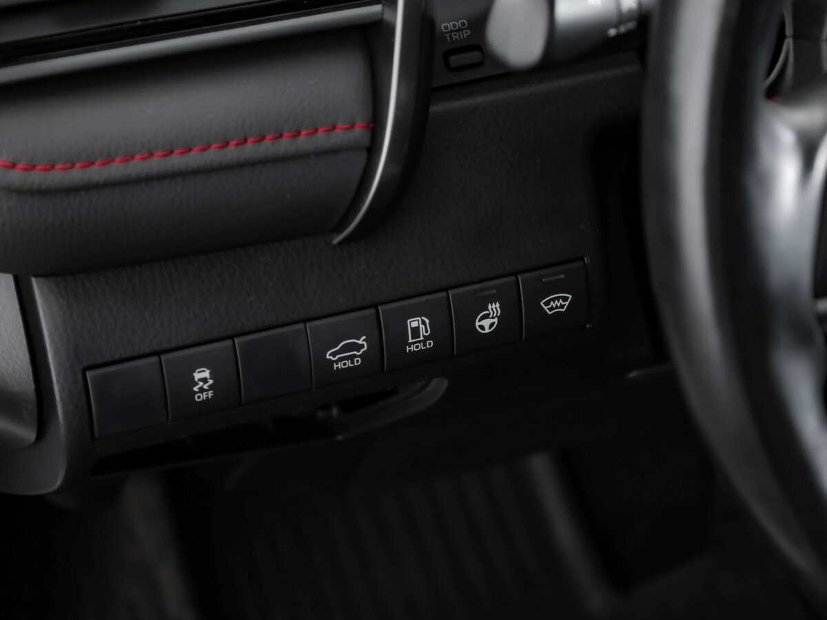 Купить Toyota Camry с пробегом. Фото: #18