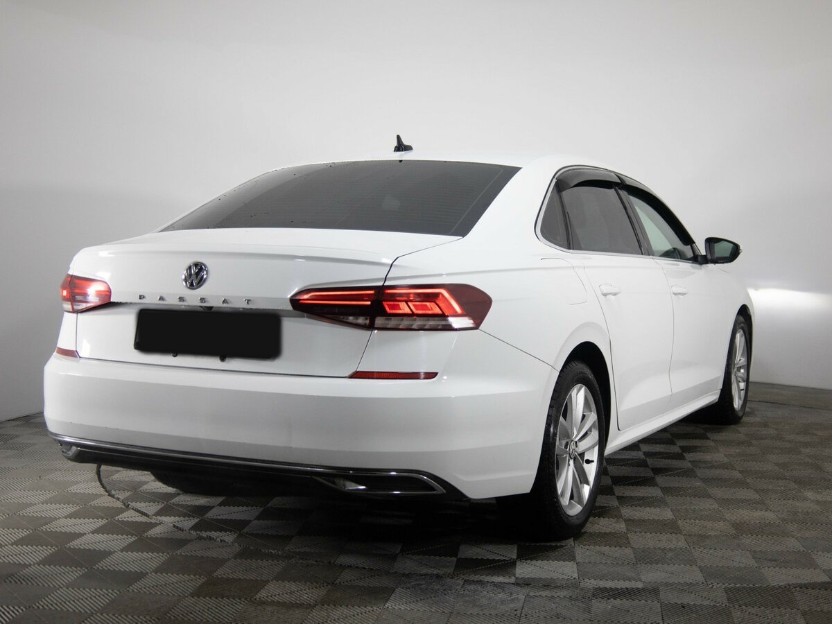 Купить Volkswagen Passat с пробегом. Фото: #3