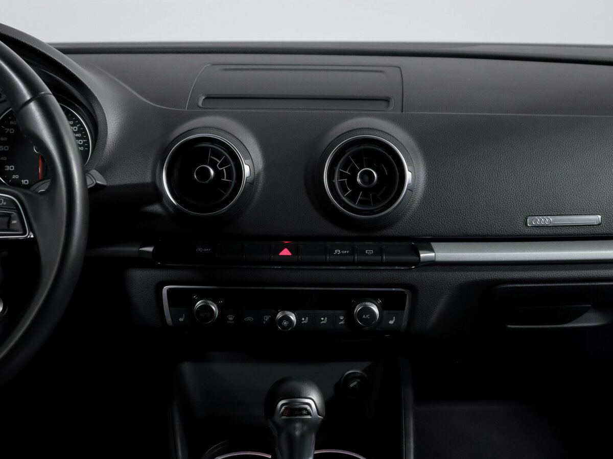 Купить Audi A3 с пробегом. Фото: #10