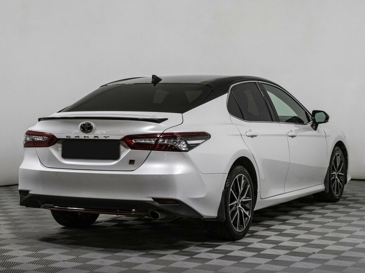 Купить Toyota Camry с пробегом. Фото: #3