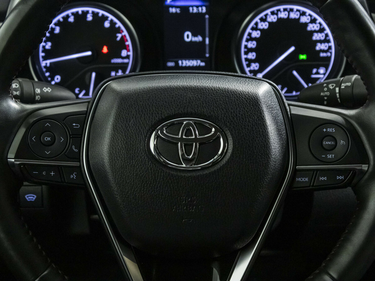 Купить Toyota Camry с пробегом. Фото: #9