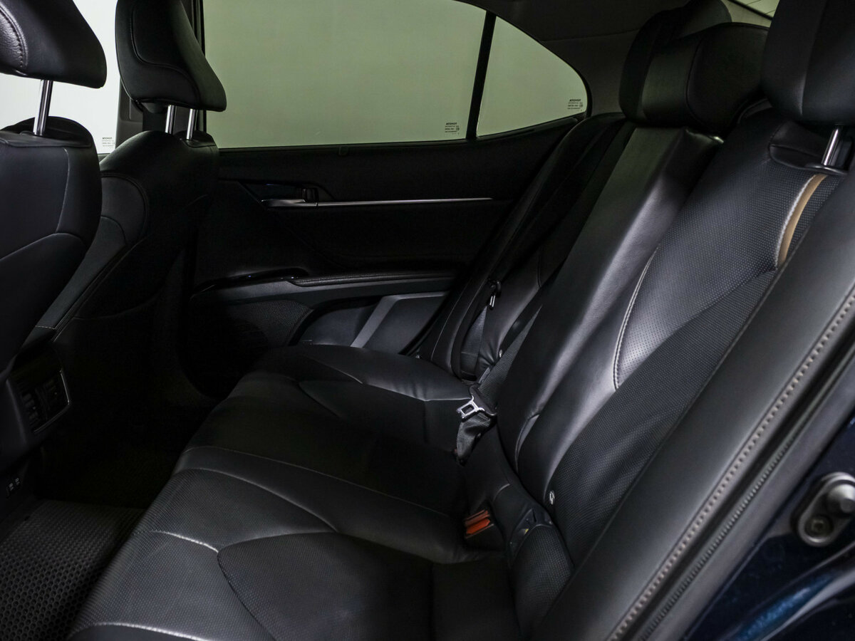 Купить Toyota Camry с пробегом. Фото: #10