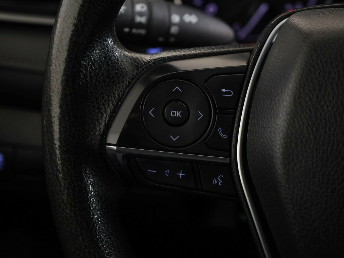 Купить Toyota Camry с пробегом. Фото: #7