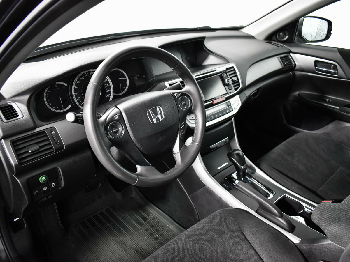 Купить Honda Accord с пробегом. Фото: #7