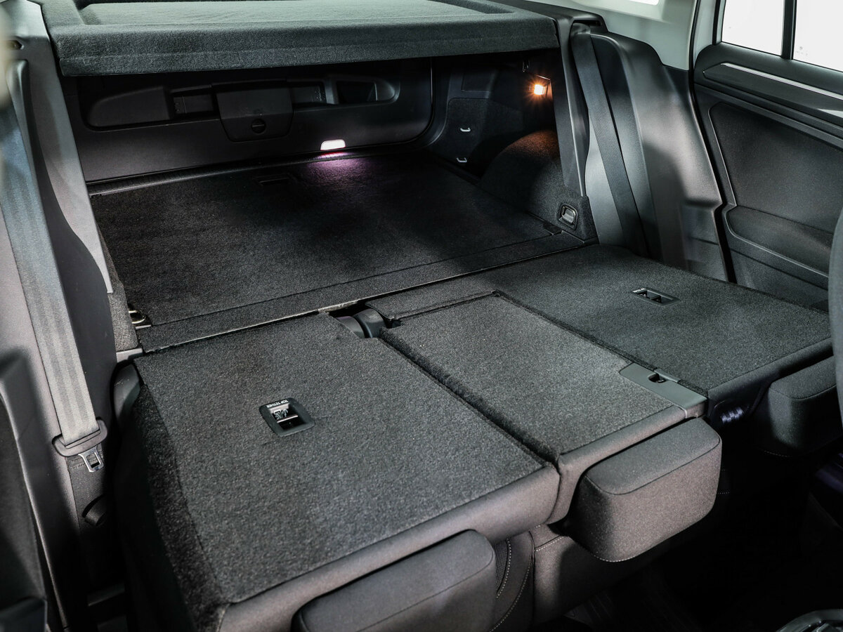 Купить Volkswagen Tiguan с пробегом. Фото: #30