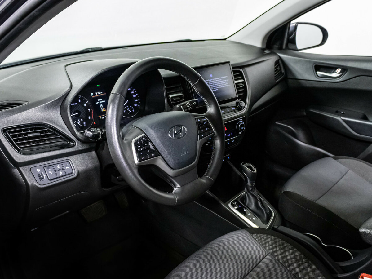 Купить Hyundai Solaris с пробегом. Фото: #7