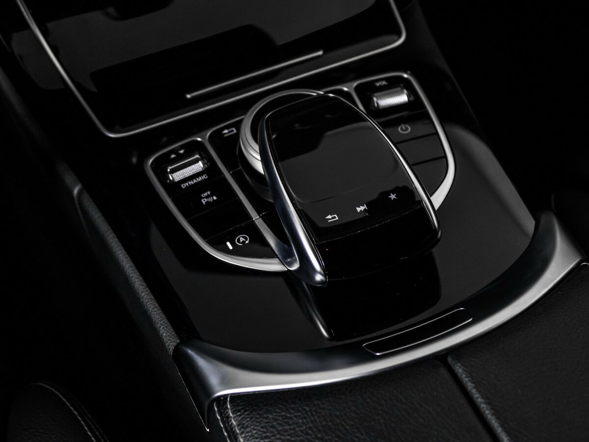 Купить Mercedes-Benz C-Класс с пробегом. Фото: #18