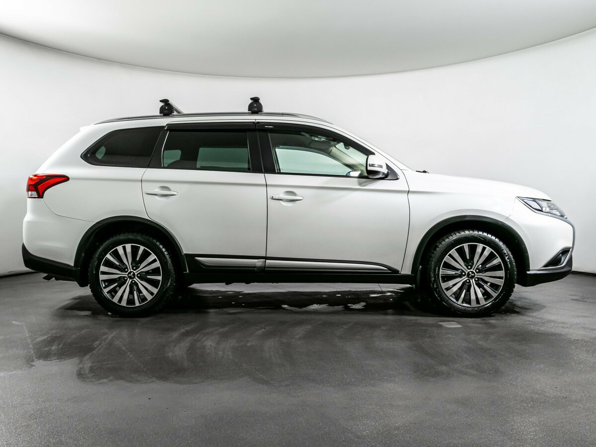 Купить Mitsubishi Outlander с пробегом. Фото: #3