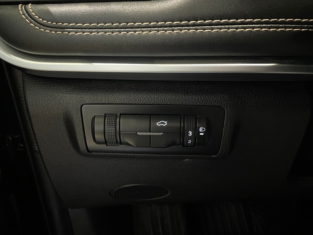 Купить Chery Tiggo 8 с пробегом. Фото: #11