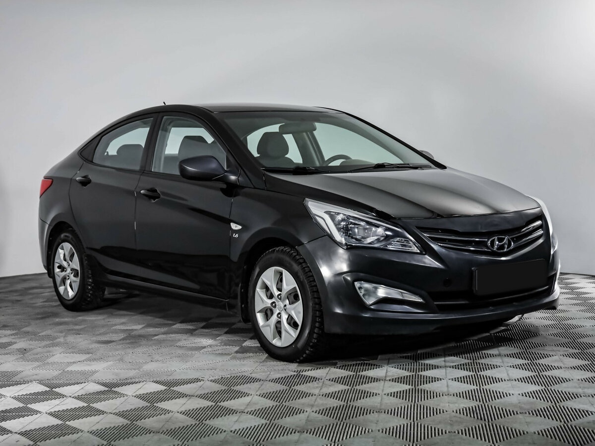 Купить Hyundai Solaris с пробегом. Фото: #2