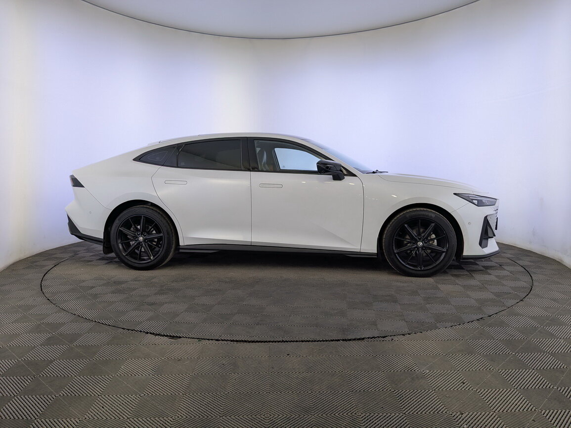 Купить Changan UNI-V с пробегом. Фото: #3