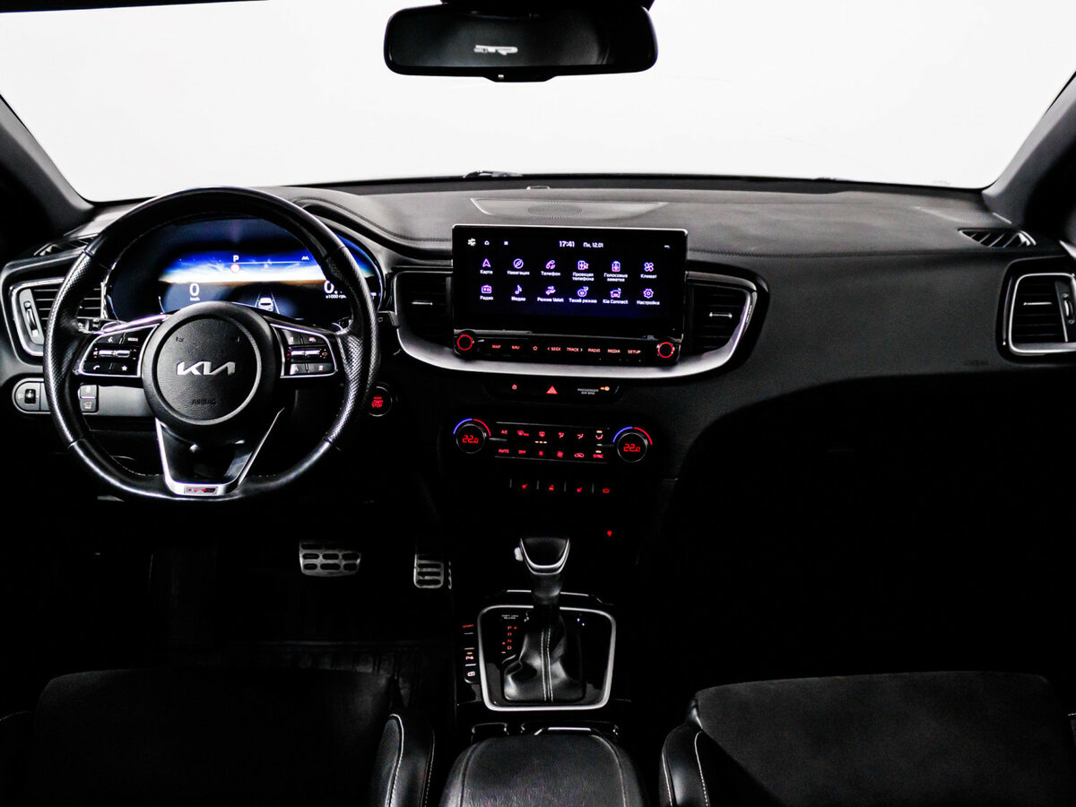 Купить Kia Ceed с пробегом. Фото: #9
